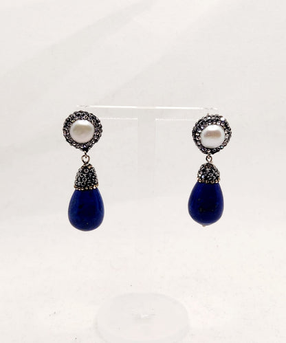 Onyx Stone Pearl Earrings